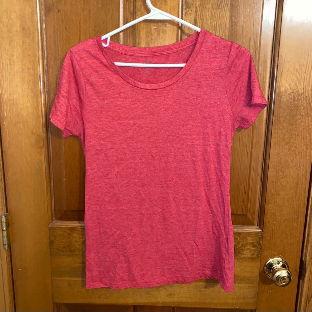 Rue21 Plain Red Crew Neck - EUC